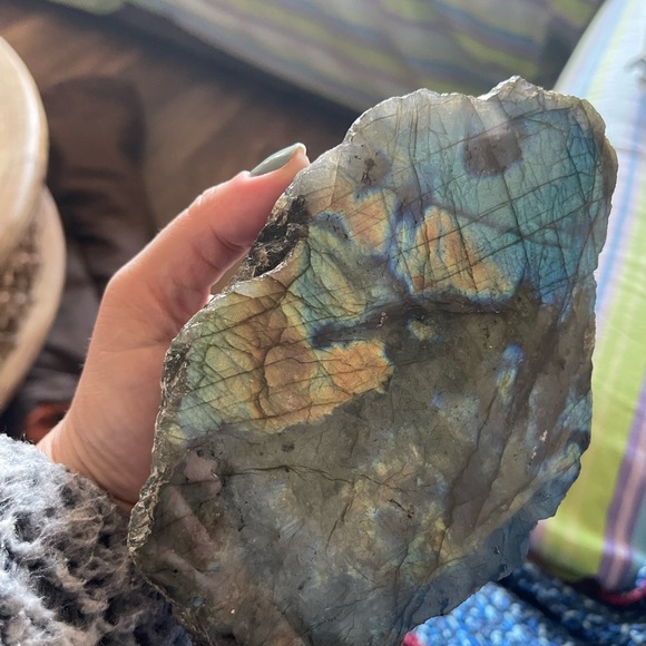 Absolutely gorgeous piece of Labradorite 💎 - Picture 2 of 5